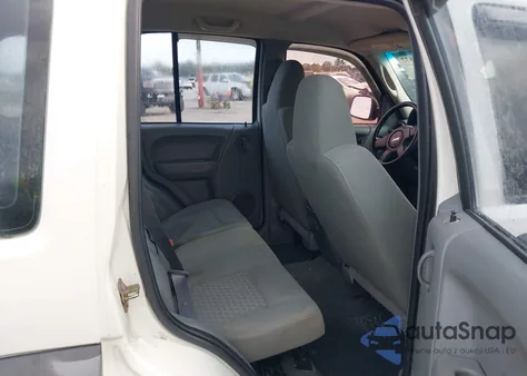 2007 Jeep Liberty Sport z USA, uszkodzony, nr VIN 1J4GK48KX7W612357